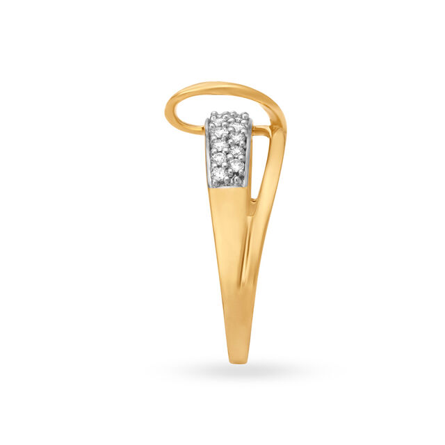 Marvellous Ribbon Inspired Diamond Ring
