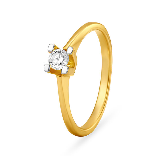 Gleaming 18 Karat Yellow Gold And Diamond Finger Ring