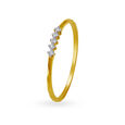 Elegant 18 Karat Yellow Gold And Diamond Finger Ring 