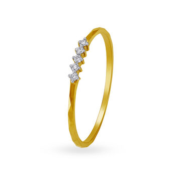 Elegant 18 Karat Yellow Gold And Diamond Finger Ring