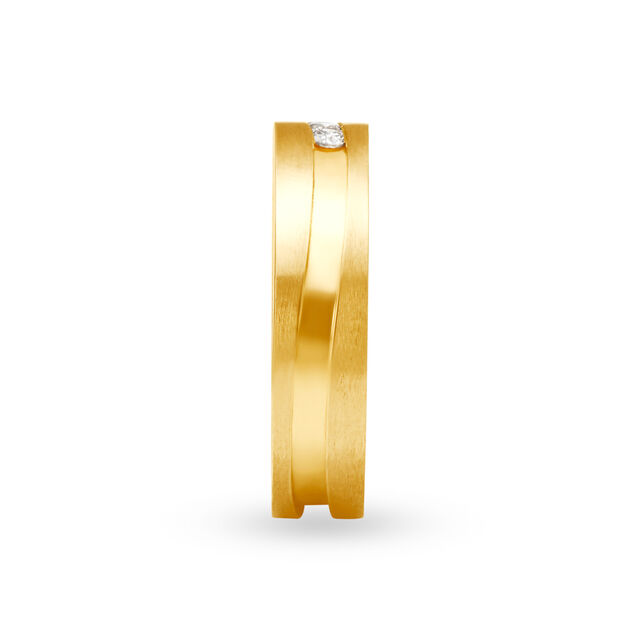 Unique 18 Karat Dual-Toned Gold And Diamond Finger Ring,,hi-res 3