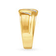 Handsome 18 Karat Yellow Gold And Diamond Finger Ring 3