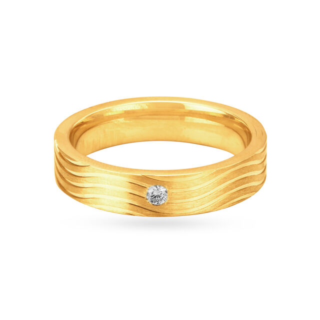 Contemporary 18 Karat White Gold And Diamond Finger Ring