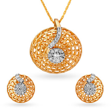 Circular Mesh Gold and Diamond Pendant and Earrings Set
