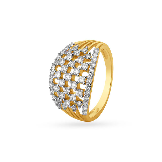 Exquisite 18 Karat Yellow Gold And Diamond Studded Statement Ring 
