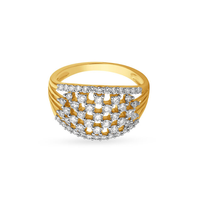 Exquisite 18 Karat Yellow Gold And Diamond Studded Statement Ring 2