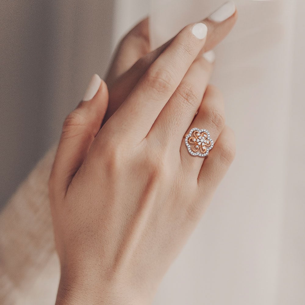 Tanishq gold diamond ring top