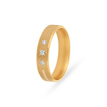 Minimalistic 3 Stone Textured Gold Diamond Adorned Finger Ring