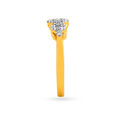 Superlative 18 Karat Yellow Gold And Diamond Finger Ring 3