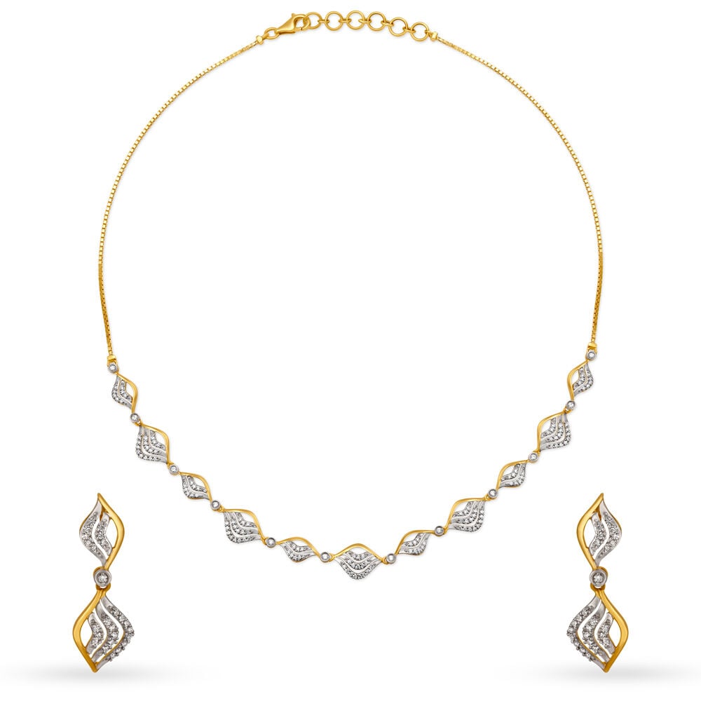 Buy Ethereal Diamond Necklace Set at Best Price Tanishq UAE