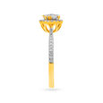 Enthralling 18 Karat Gold And Diamond Cluster Ring 4
