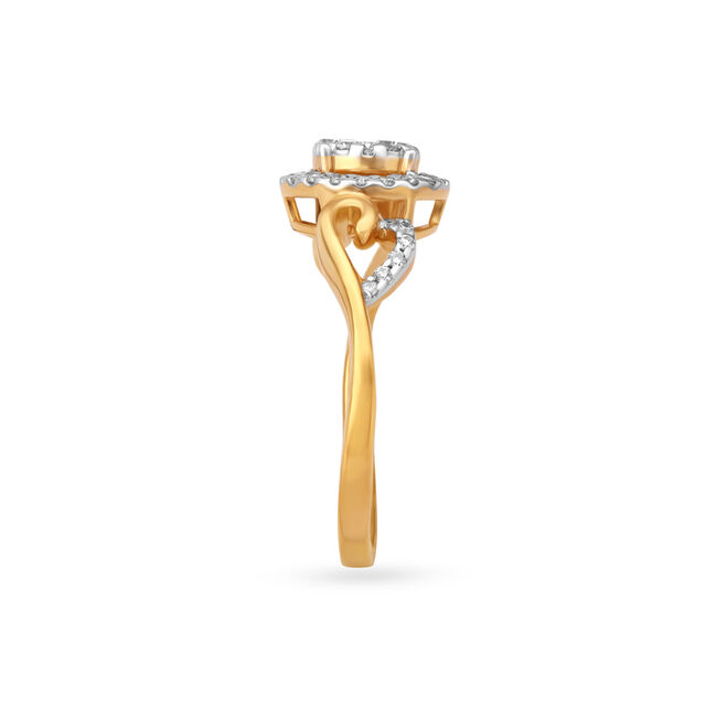 Intricate Diamond Finger Ring