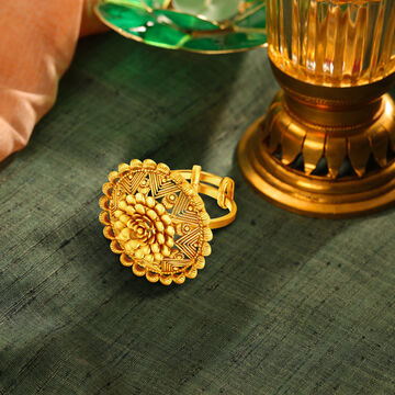 Flowering 18 Karat Yellow Gold Finger Ring