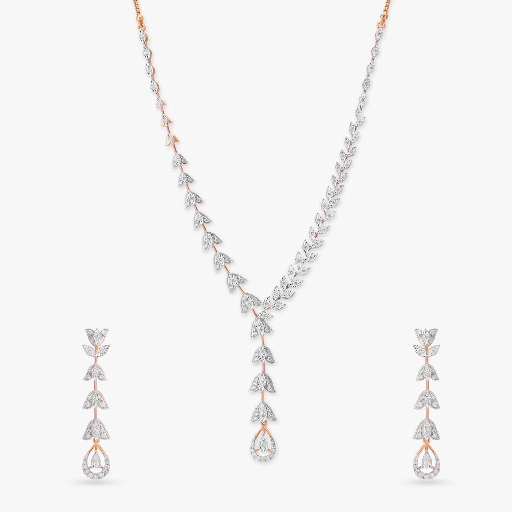 Platinum chain in tanishq top