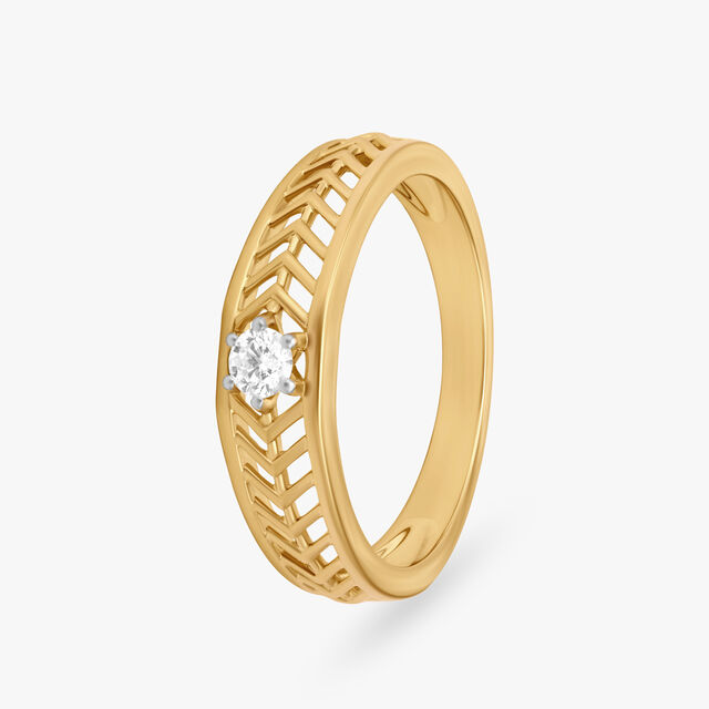 Charismatic Carved Diamond Finger Ring For Men 
