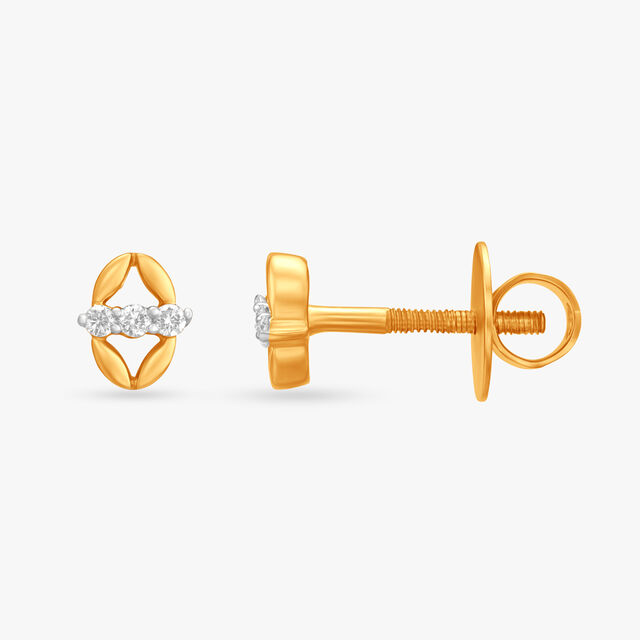 Minimalistic Diamond Stud Earrings 2