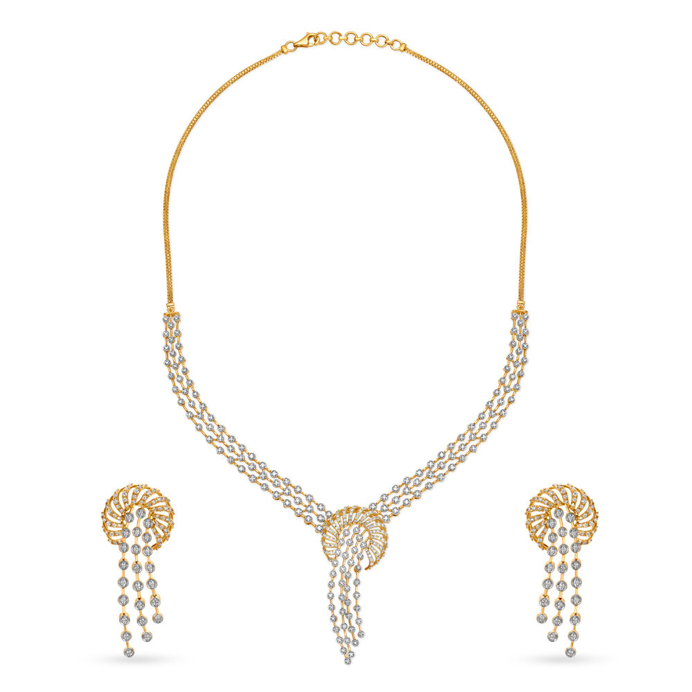 Buy Glamorous Diamond Necklace Set at Best Price Tanishq US