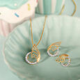 Striking Leafy Diamond Pendant and Earrings Set 