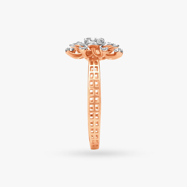 Mesmerising Flower Diamond Ring 4