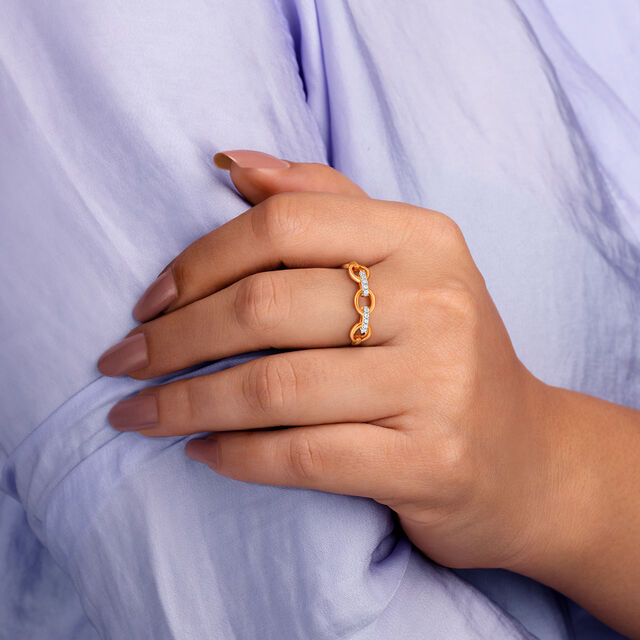 Stylish Links Diamond Ring 