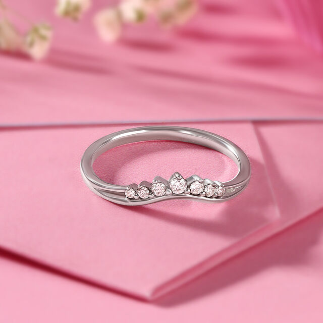 Dainty Tiara Diamond Ring 