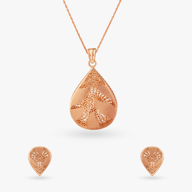 Artistic Gold Pendant and Earrings Set 