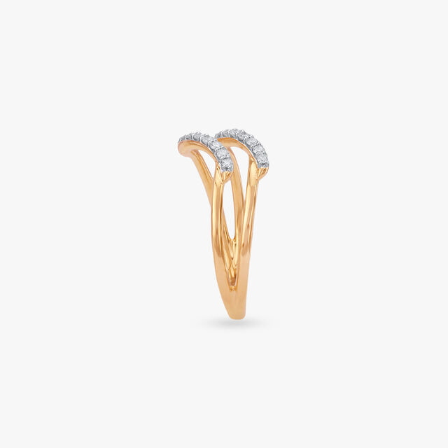 Twined Gleam Diamond Ring