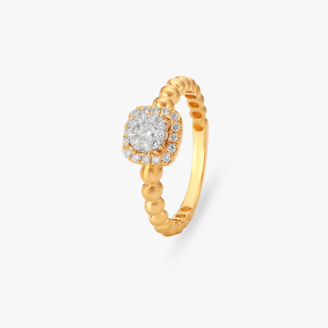Exquisite Sparkling Gold Diamond Finger Ring