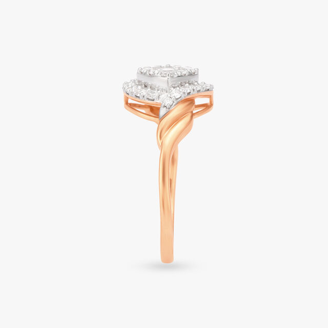 Intertwined Diamond Finger Ring 3