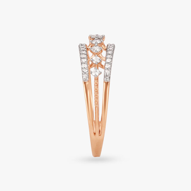 Eloquent Diamond Finger Ring