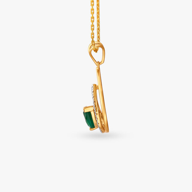 Dreamscape Diamond Pendant and Earrings Set 3