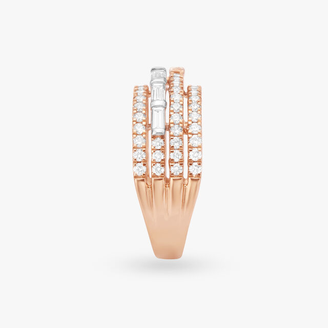 Gleaming Layers Diamond Finger Ring