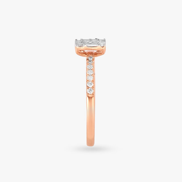 Pristine Diamond Finger Ring