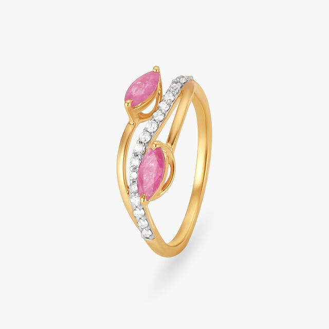 Sleek Diamond Finger Ring