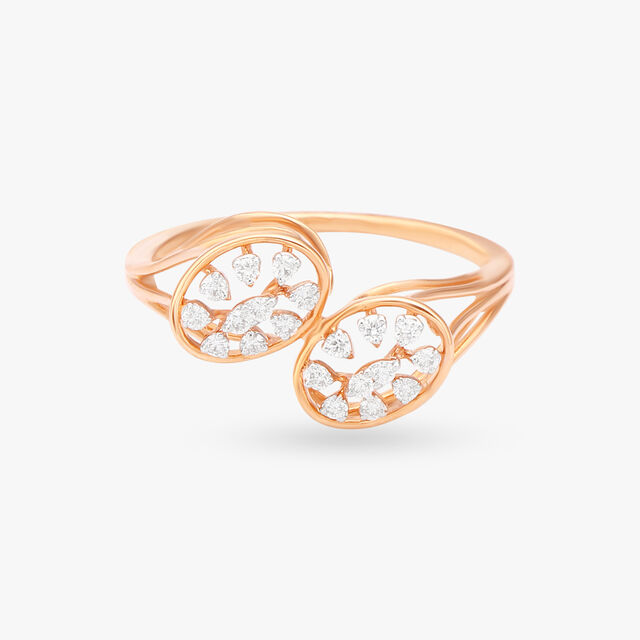 Artistic Cluster Diamond Finger Ring