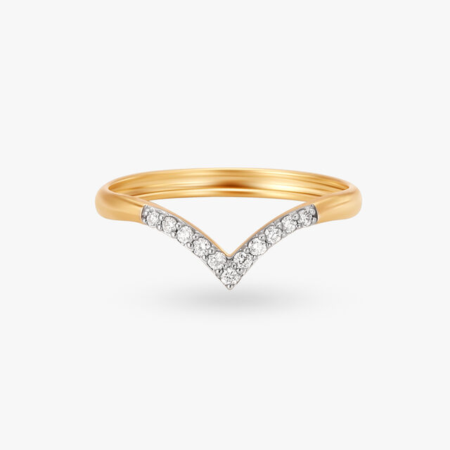 Sleek Vanki Diamond Finger Ring