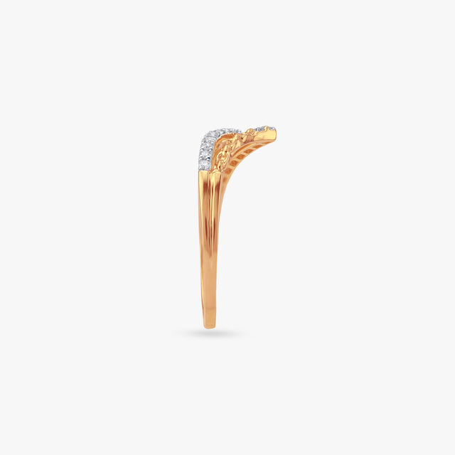 Radiant Vanki Diamond Ring