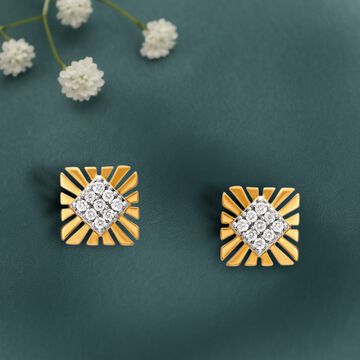 Gleaming Rhombus Diamond Stud Earrings
