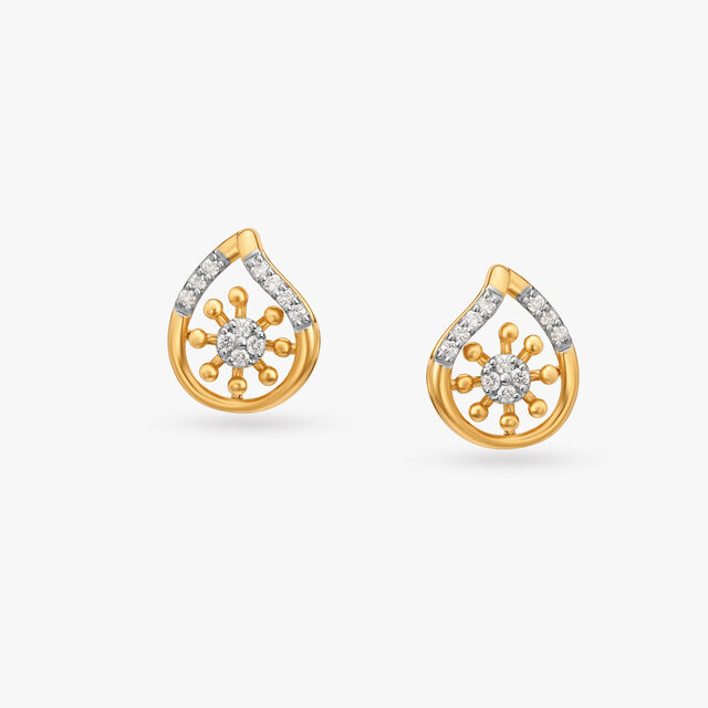 Graceful Statement Diamond Stud Earrings 