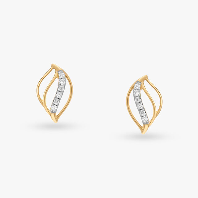 Luxurious Radiance Diamond Stud Earrings 
