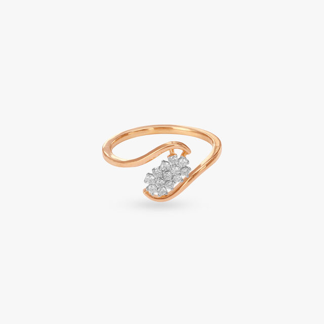 Wavy Bloom Diamond Ring