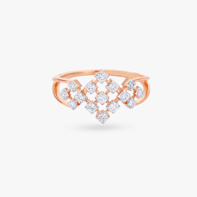 Exquisite Diamond Finger Ring
