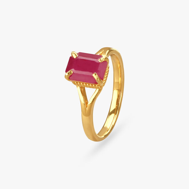 Royal Ruby Gold Finger Ring 