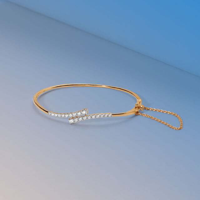 Chic Diamond Bangle