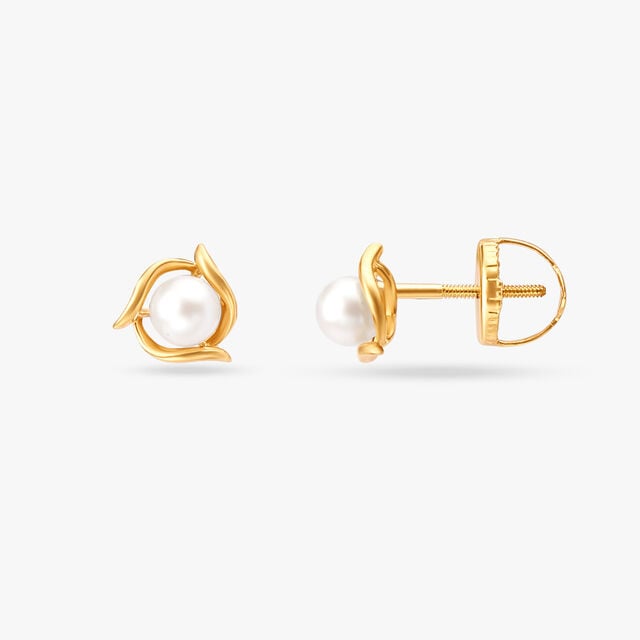 Splendorous Pearl Stud Earrings 2