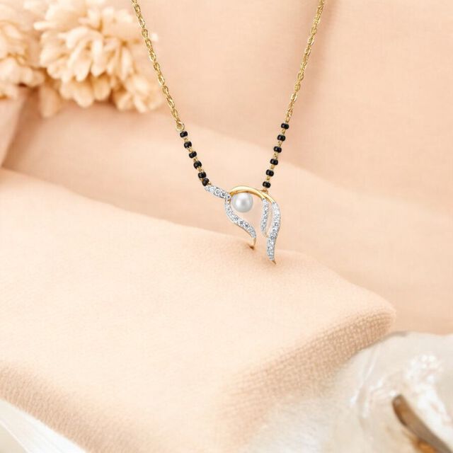 Luminous Twist Diamond Mangalsutra 