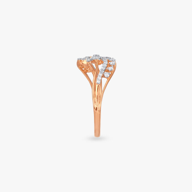 Wavy Silhouette Diamond Ring