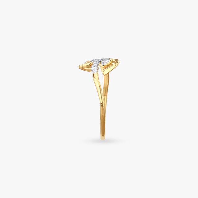 Ribbon Twist Diamond Ring