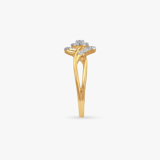 Twist Petal Diamond Ring