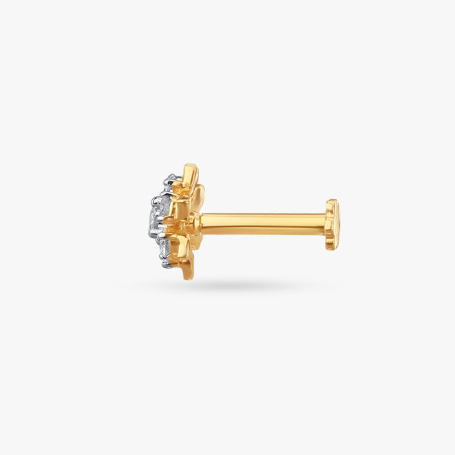 Petal Perfection Diamond Nose Pin